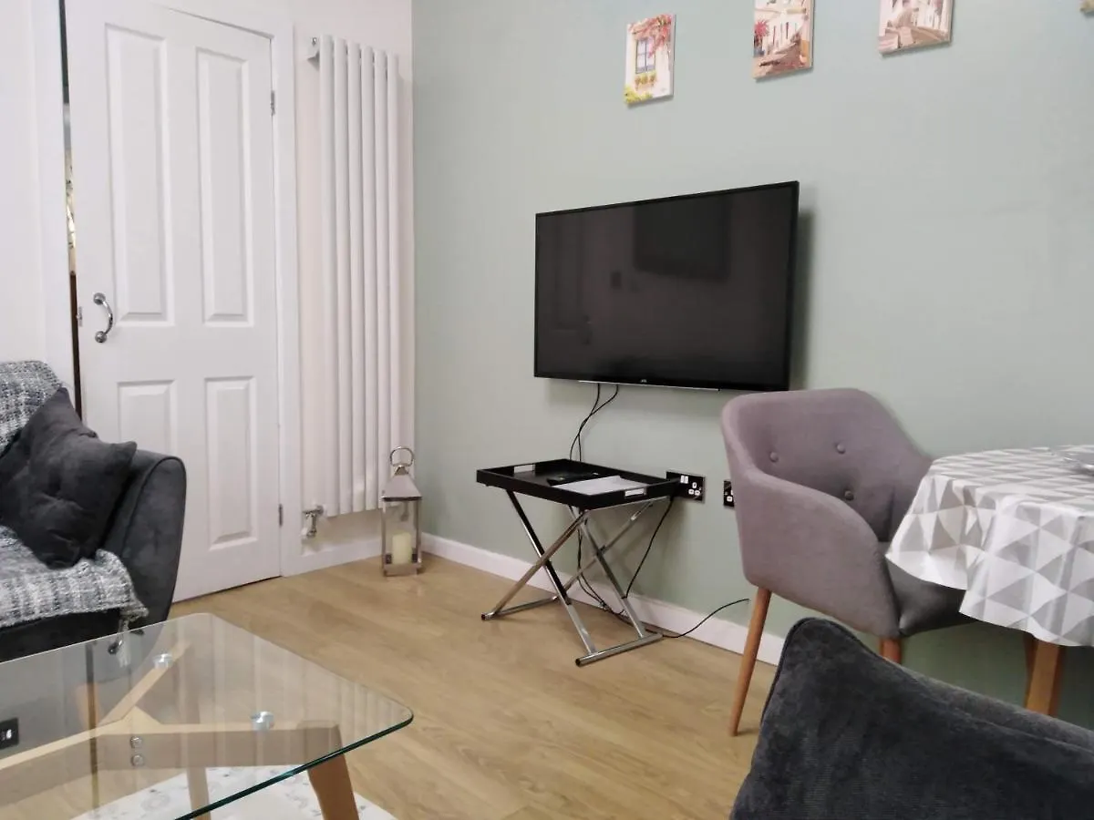 Cosy Annex Close To Leeds Airport Guiseley Apartment